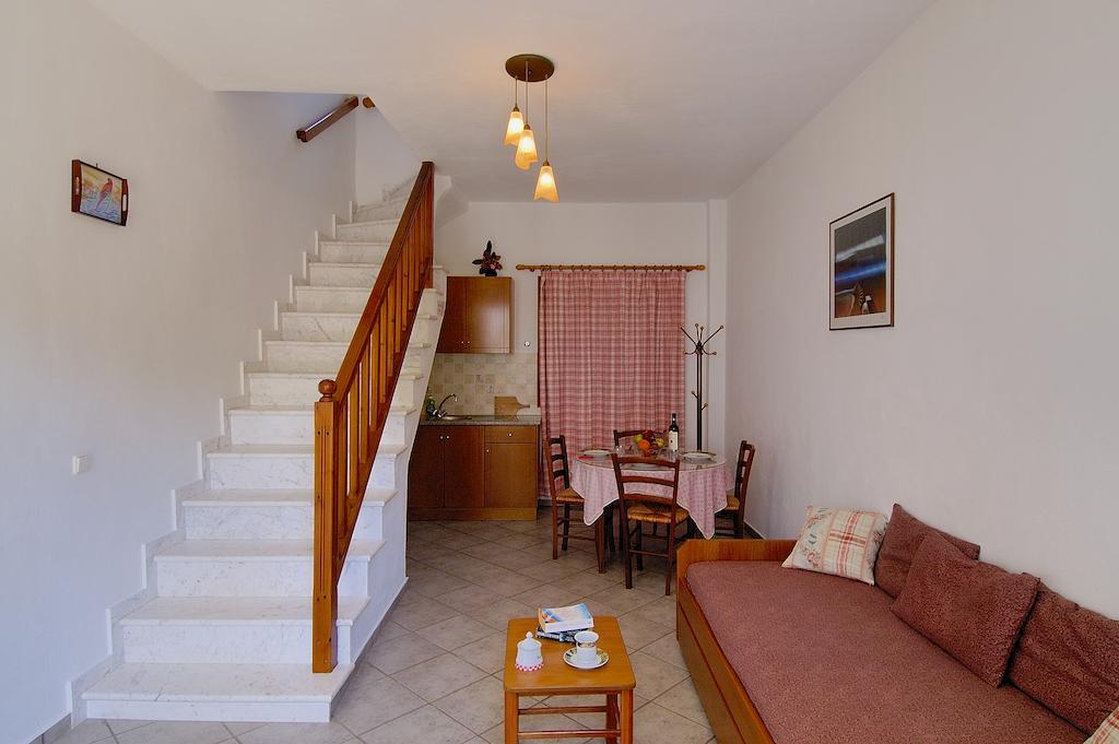 Ferienwohnung Charoula Platanias  Zimmer foto